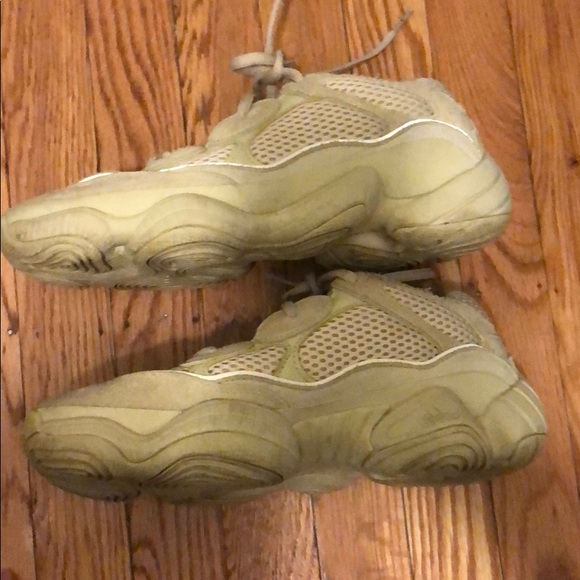 Yeezy 500 supermoon yellow 5.5 MENS 7 WOMEN [sold] - Picture 3 of 12